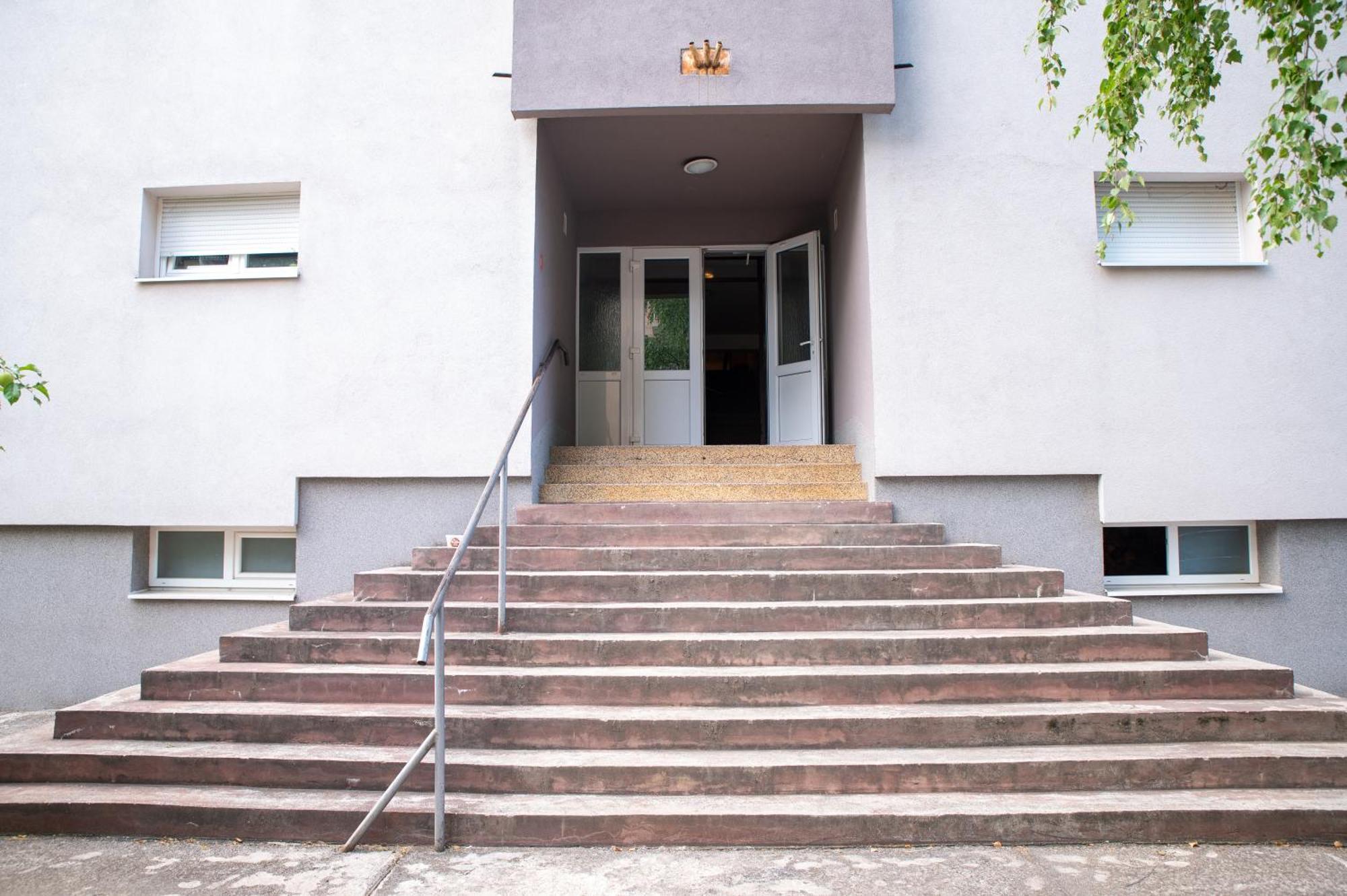 Apartman Valentina - Self Check In And Check Out Otočac Екстериор снимка